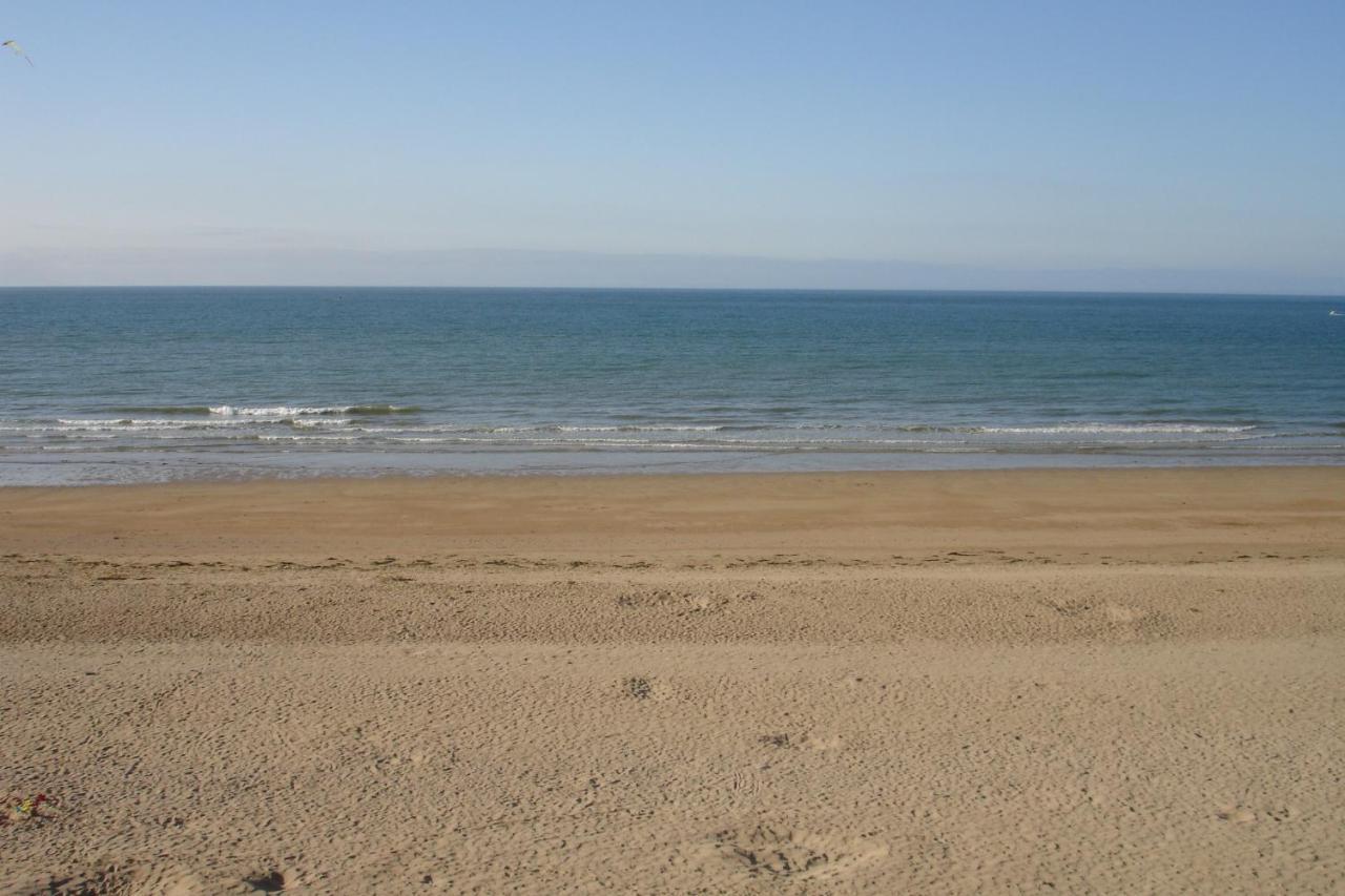 La Plage - Appartement Vue Mer 库尔瑟勒·苏尔·梅尔 外观 照片