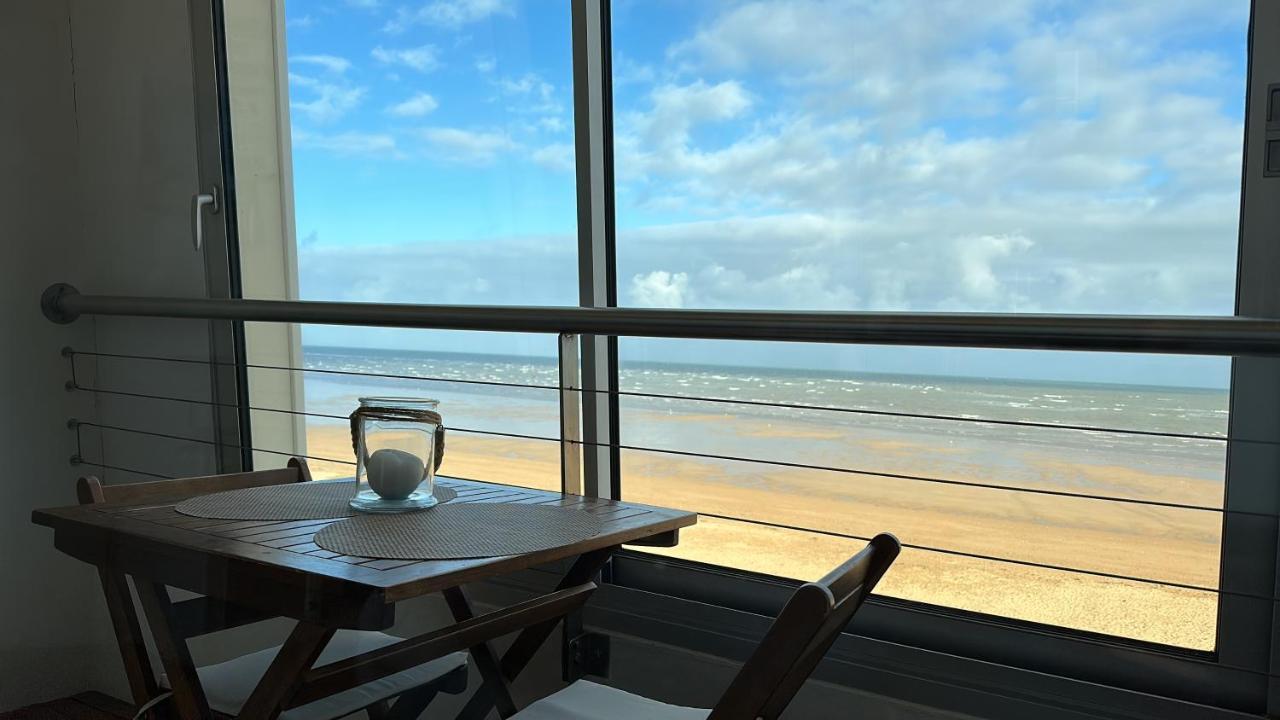 La Plage - Appartement Vue Mer 库尔瑟勒·苏尔·梅尔 外观 照片